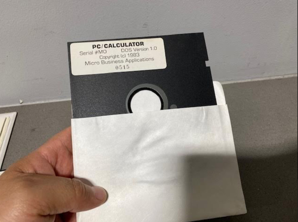 The PC Calculator - A multi-function software calculator software floppy disk