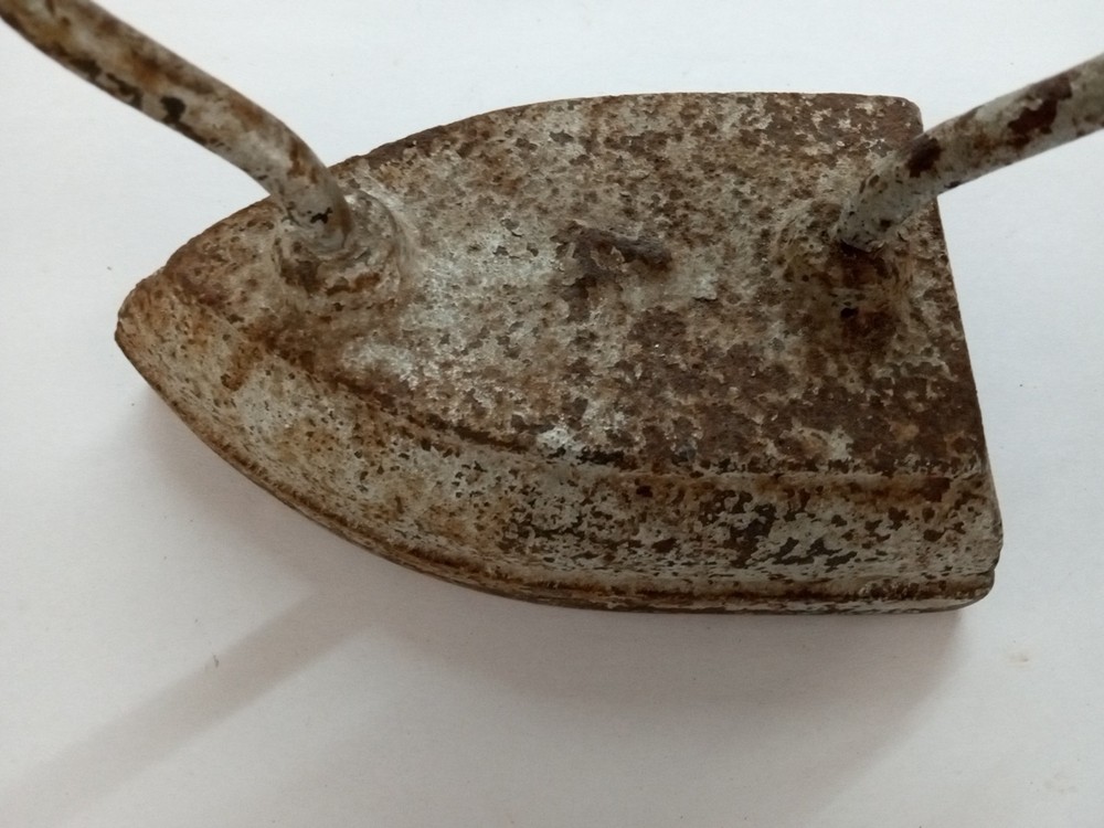 Antique Sad Iron #7