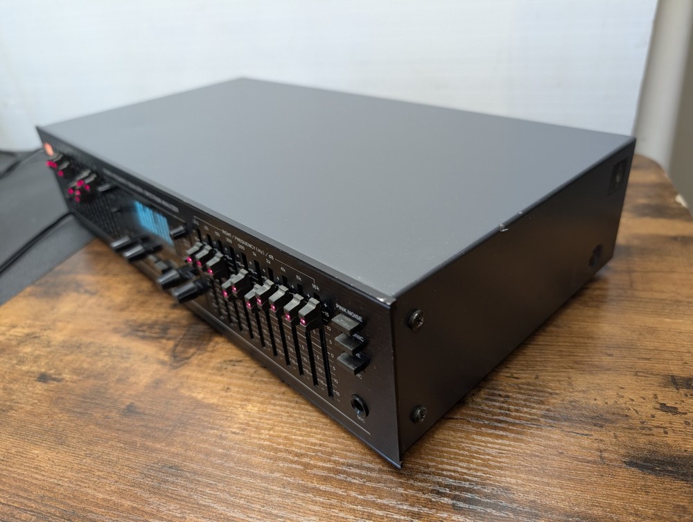 BSR Model EQ-3000 Stereo Frequency Equalizer Spectrum Analyzer Vintage Works