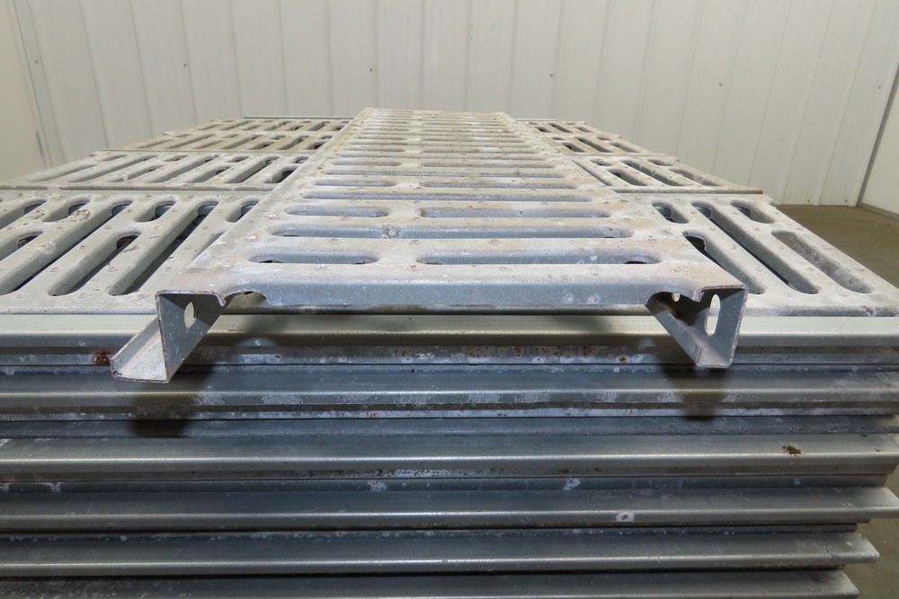 Interlake 9"x 30" Galvanized Steel Slotted Pallet Racking Deck 34"D Rack 100pcs