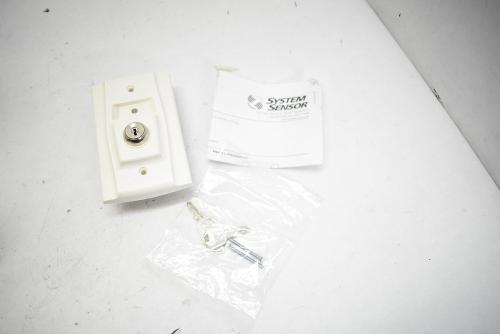 System Sensor RTS151KEY White Remote Test Station Key Switch Smoke Detector
