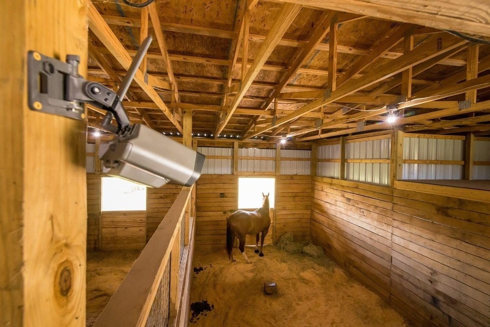 TACTACAM Defend Cellular Security Camera - Wireless Motion Detection -...