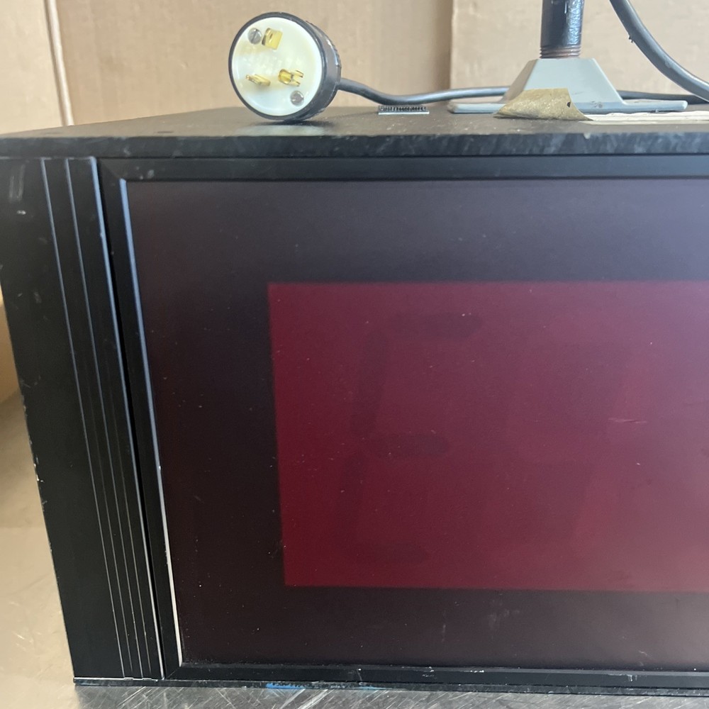 Visiplex TS5446 - Wireless Synchronized Digital Clock Used Surplus