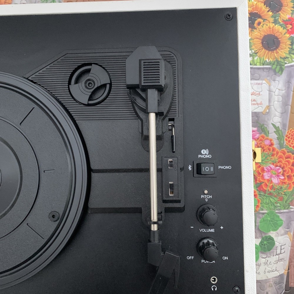 Crosley Stereo Turntable-WHITE