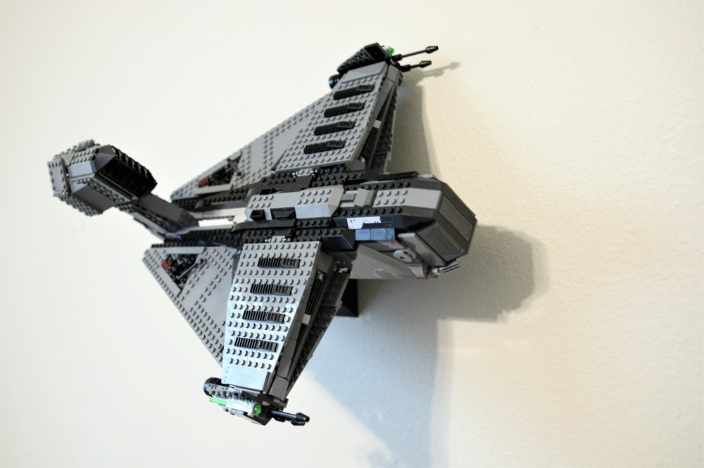 Ultimate Display Solutions wall mount display for Lego 75323 The Justifier
