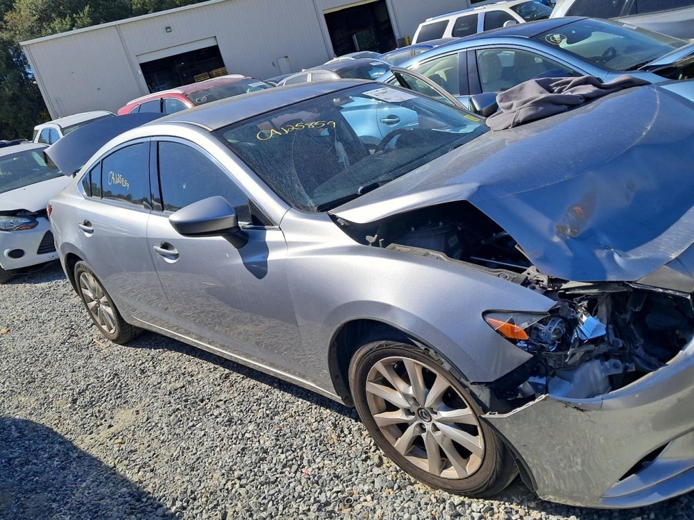 6         2015 Glove Box 4842396