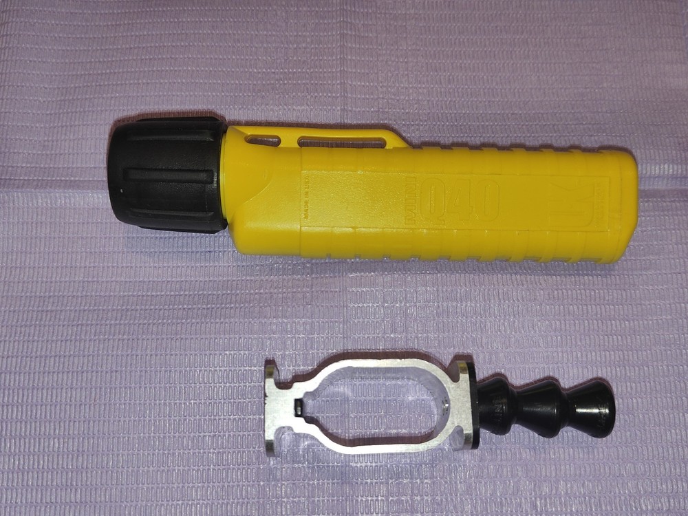 Underwater Kinetics UK Mini Q40 MK2 Dive Light With Very Cool Camera Mount