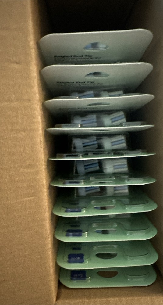 CASE OF 20 Technique Deep Clean Toothbrush - Compact Soft