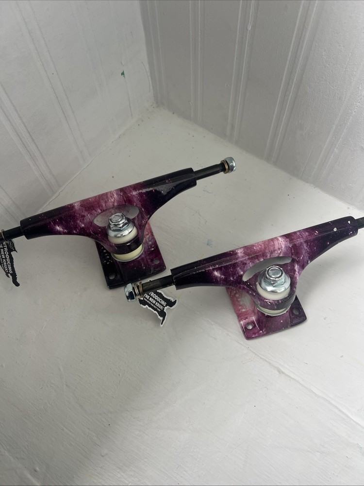 Krux K5 Skateboard Trucks 8.5 Galaxy