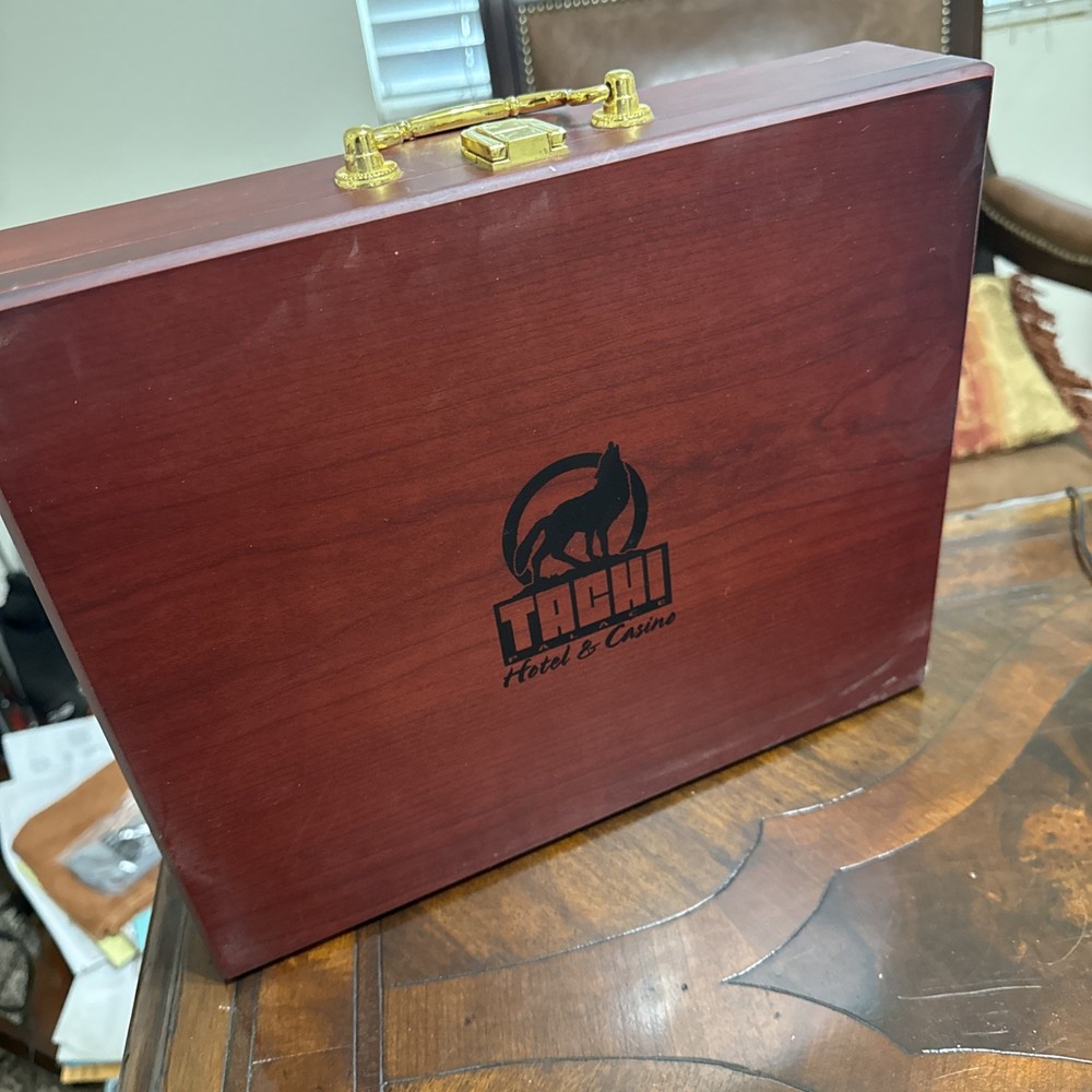 Tachi palace Golf Putting Kit