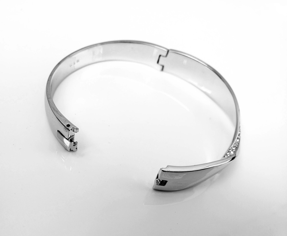SWAROVSKI Freedom Bangle - Gift, Small, Rhodium Plated #5257558, Bangle, Cuff