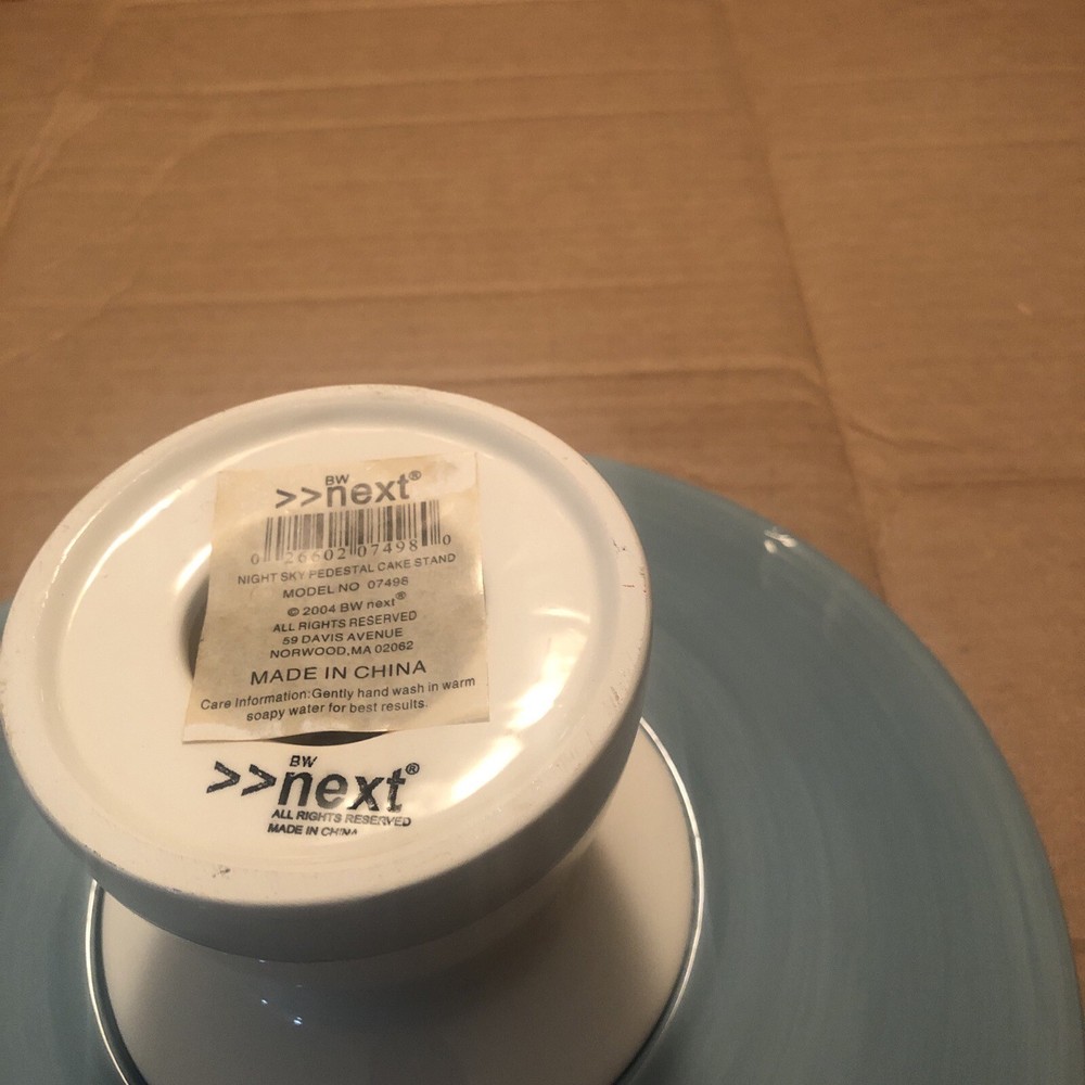 cake stand