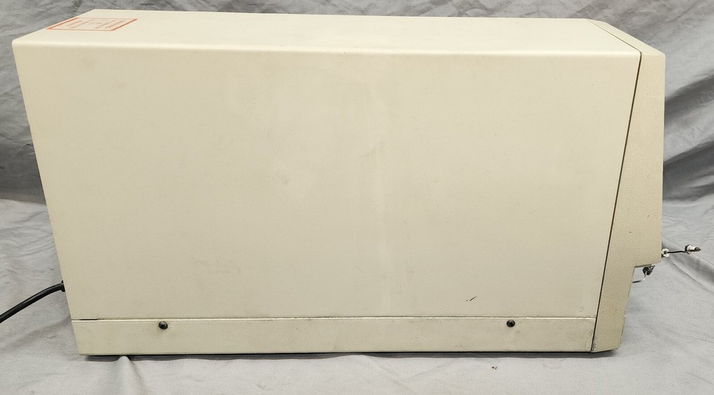 Millipore Waters Lambda-Max Model 481 LC Spectrophotometer