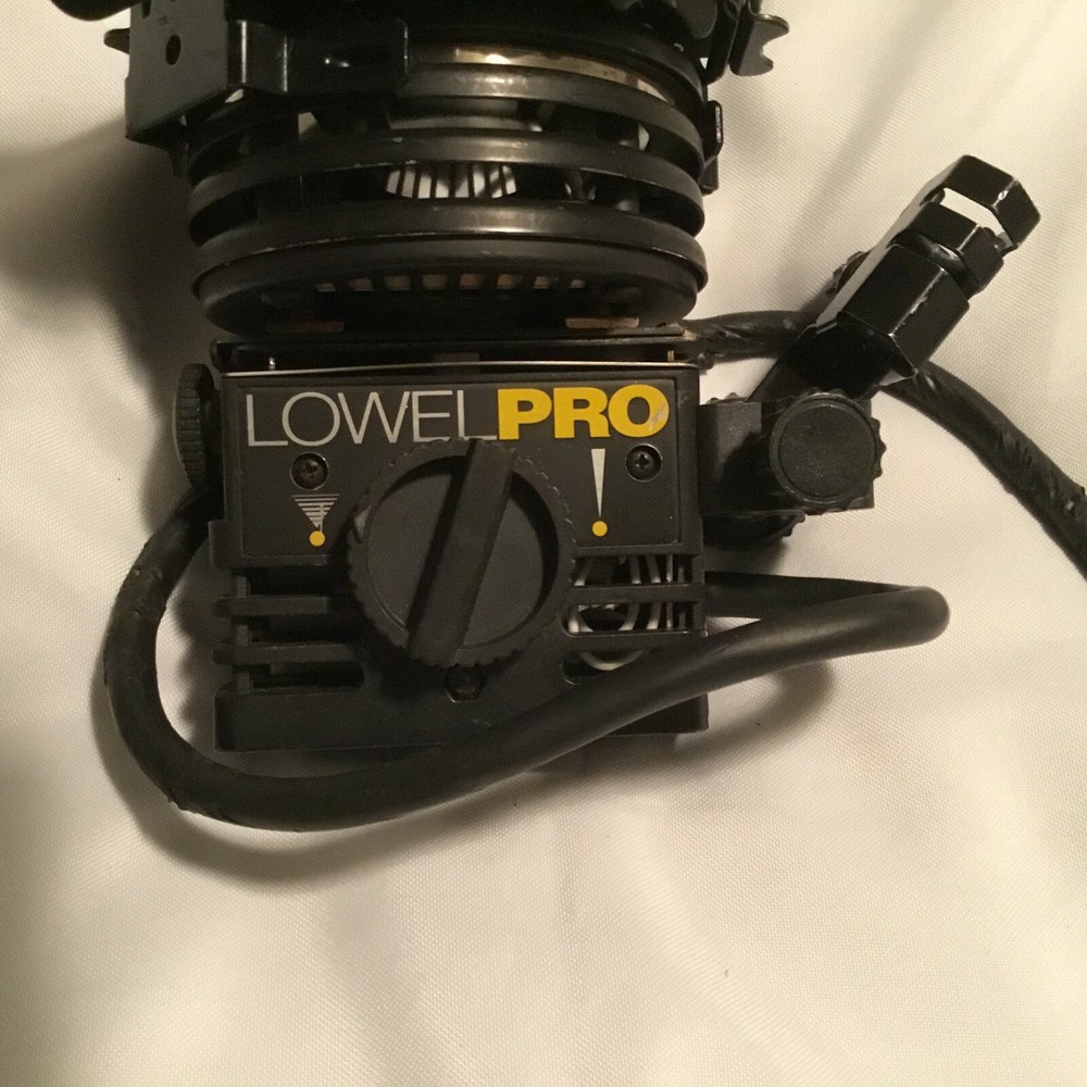 Lowel 230 Pro Light kit