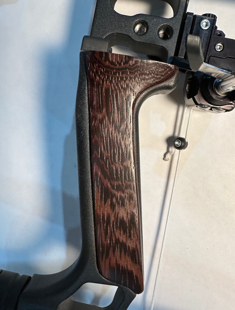 CUSTOM Side Plates for Mathews Bows 2019 - 2024 (RH; Wenge)