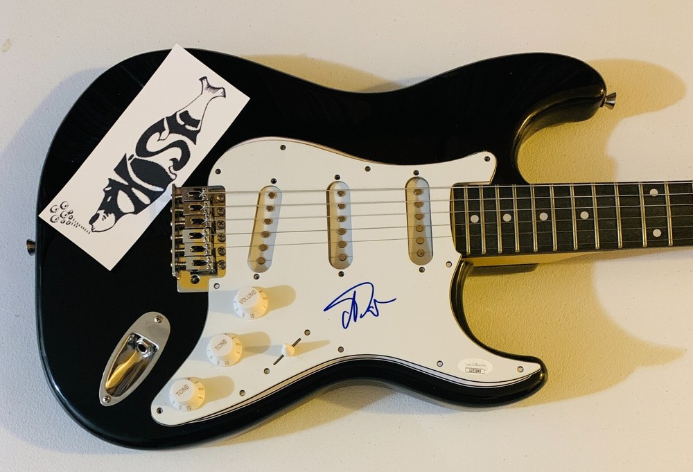 PHISH TREY ANASTASIO Signed Guitar  JSA Authentication