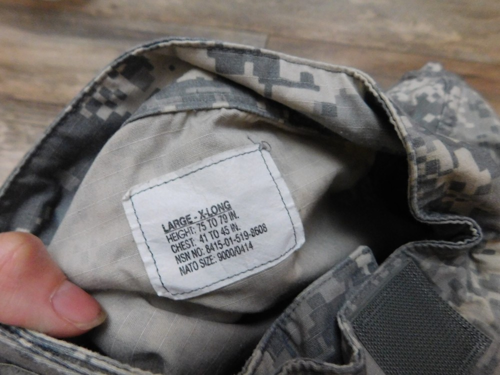 US ARMY ACU TOP COAT SIZE LARGE - X LONG