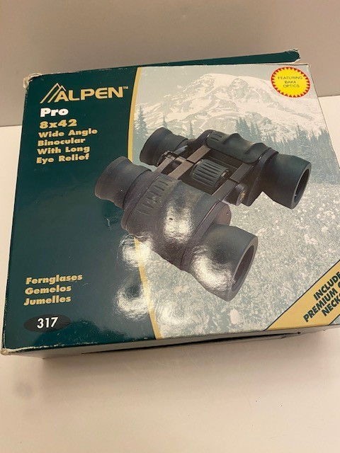 Alpen Pro Wide Angle Binocular8x42