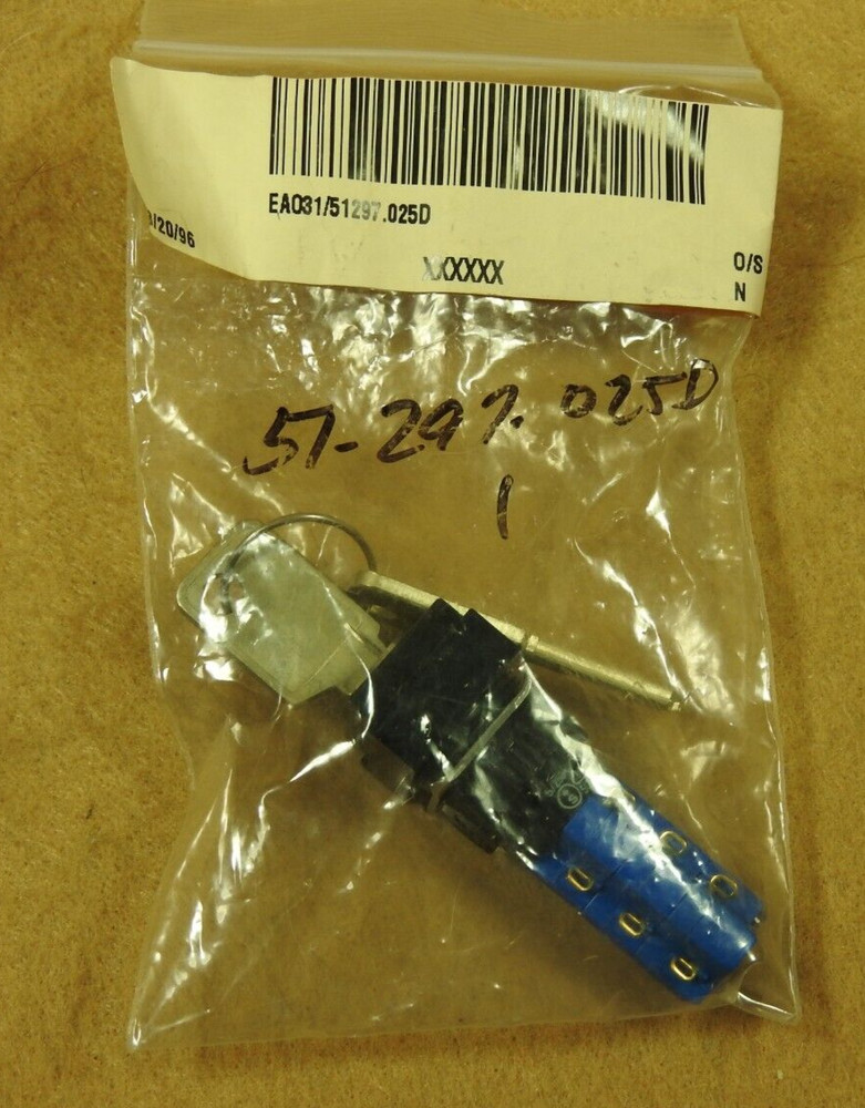 KEYSWITCH W/ KEYS, EAO 51-297.025D - New in Packaging
