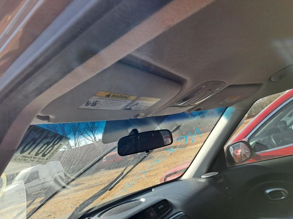 SOUL 2015 Glove Box 4866998