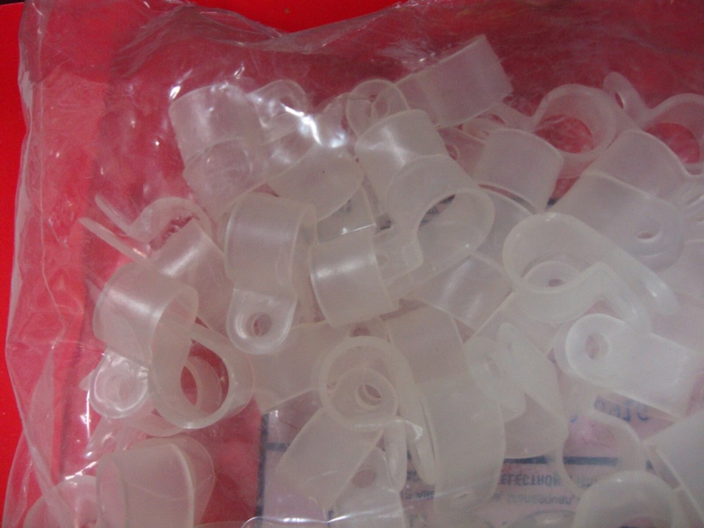 HH Smith 8917 9/16" cable clamp natural polypropylene (qty. 25)