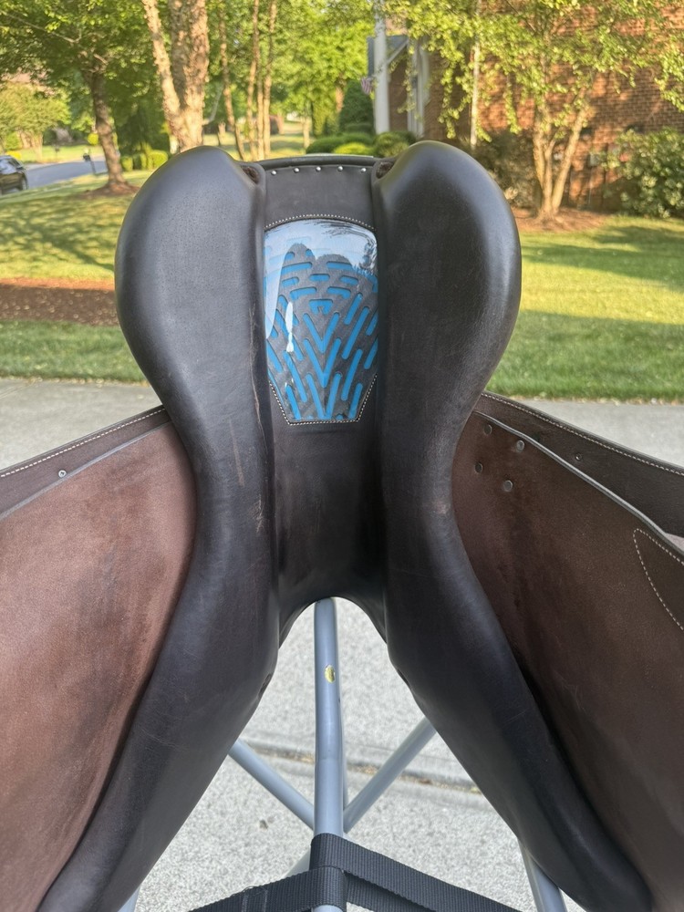 2020 17.5” Voltaire Blue Infinite Saddle ActiveFlex Tree 2AA Flap