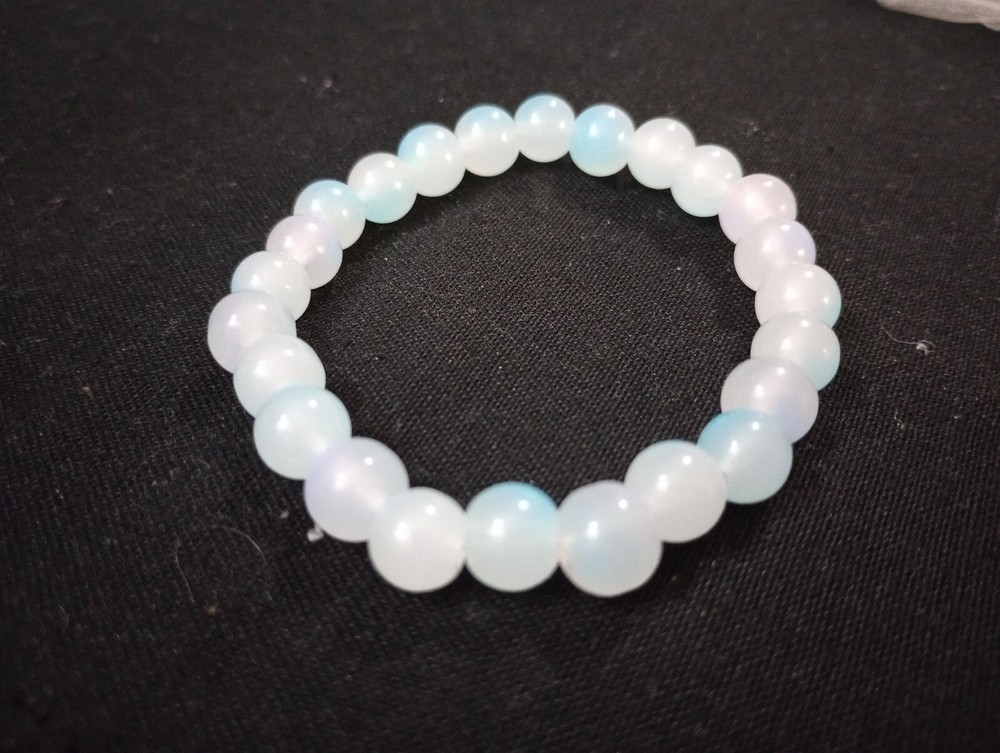 blue glass bead bracelet