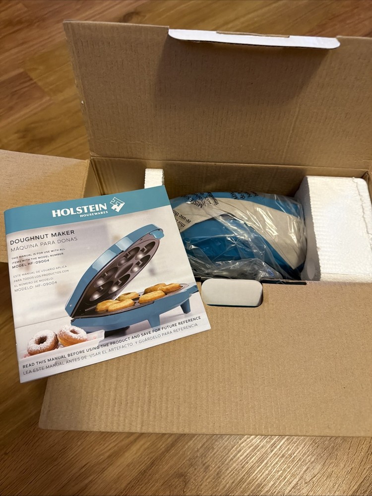 Holstein Housewares Doughnut, Pie & Cupcake Makers