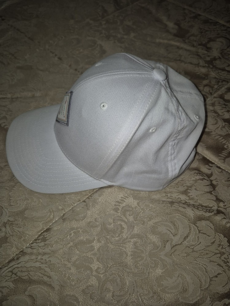 TRAVIS MATHEW Snap-back GOLF CAP, ONE SIZE