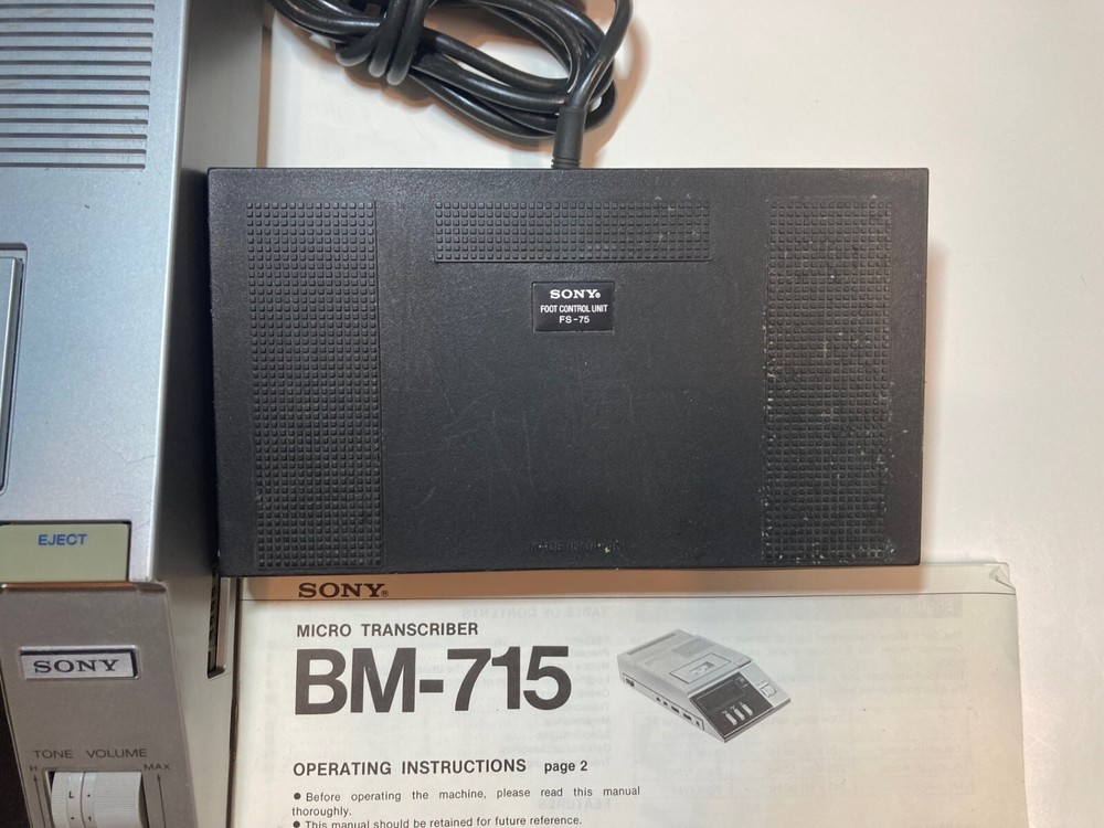 SONY Micro Transcriber BM-715 Cassette Recorder Dictation Machine + Extra's