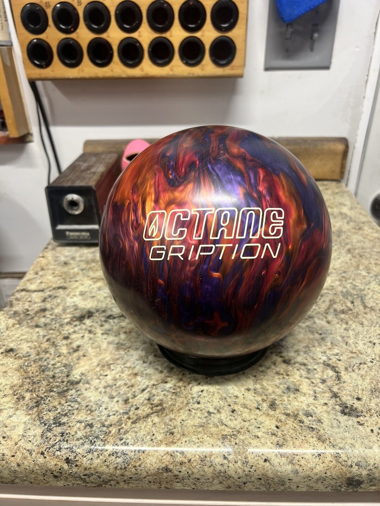 Brunswick Total Inferno 16lb NIB