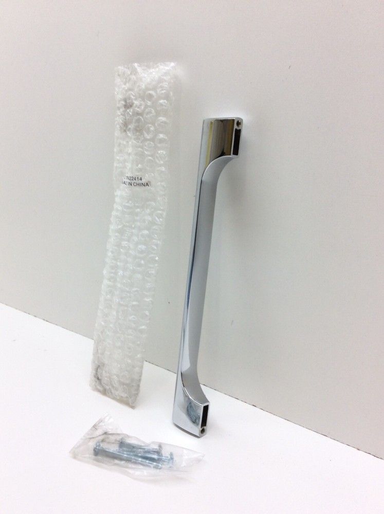 Richelieu Hardware 2172 Contemporary Metal Cabinet Pull Chrome