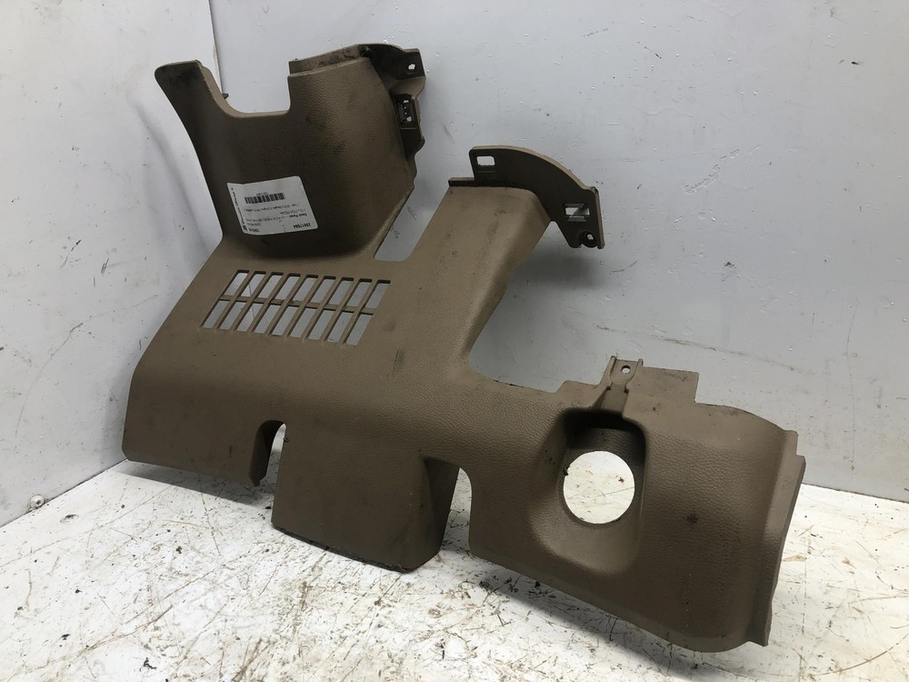 2012-2026 Kenworth T680 KICK Dash Panel - Used