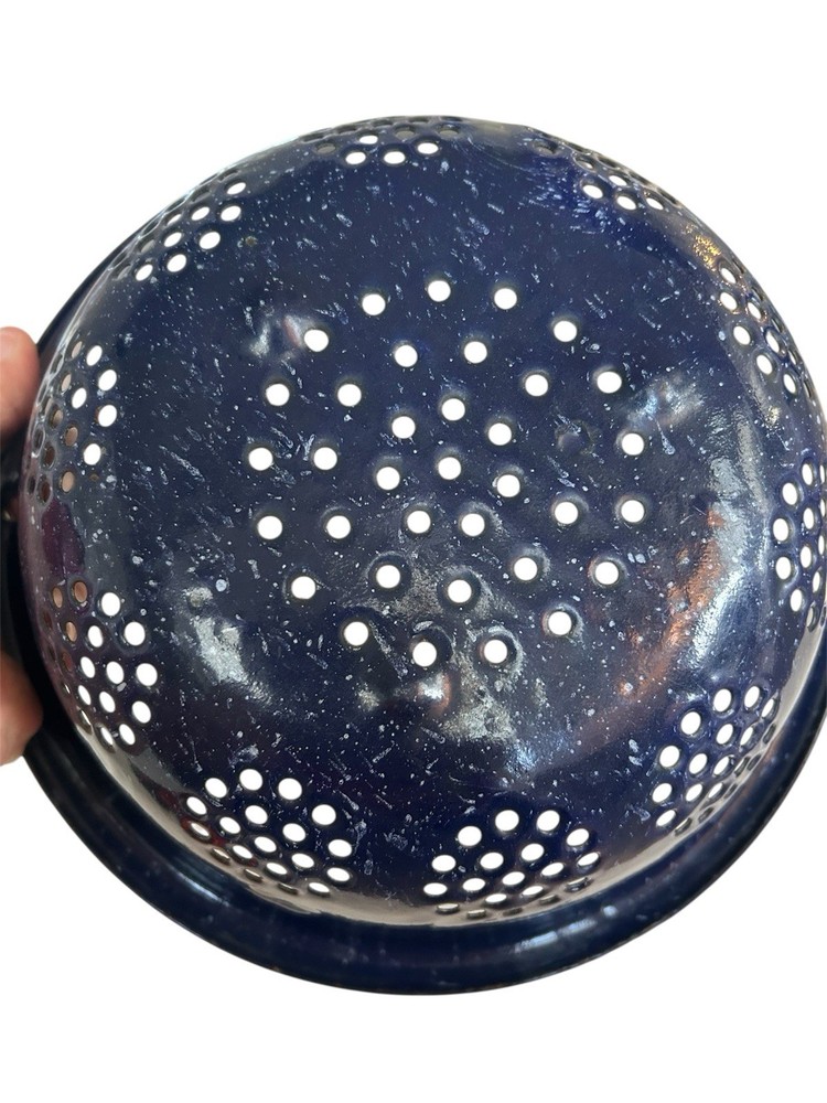 Vintage Cobalt Blue Speckled Enamelware Colander Strainer Graniteware 10.5"