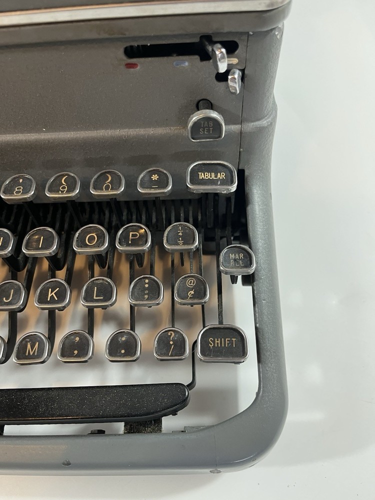 Royal Typewriter Manual Gray 1940s