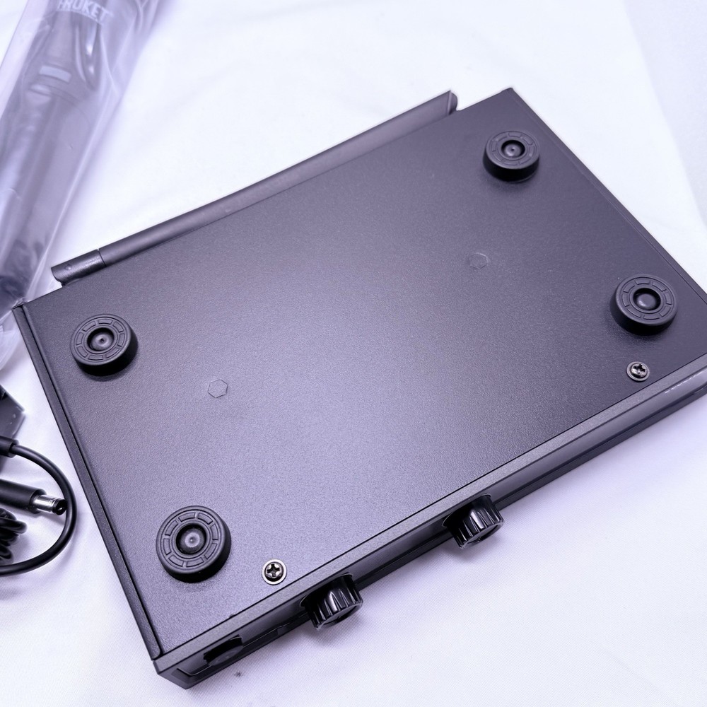 Froket FU-2002 Wireless Mic Combo Pack - 2 Handheld Mics - UHF System