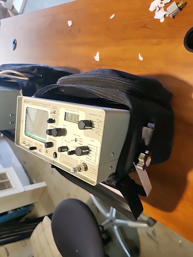 AVCOM PSA-65A Portable Microwave Spectrum Analyzer