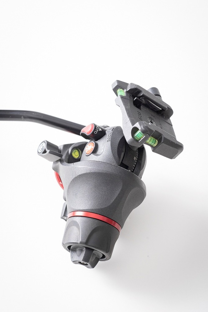 Manfrotto -Q5 3-way fluid tripod head