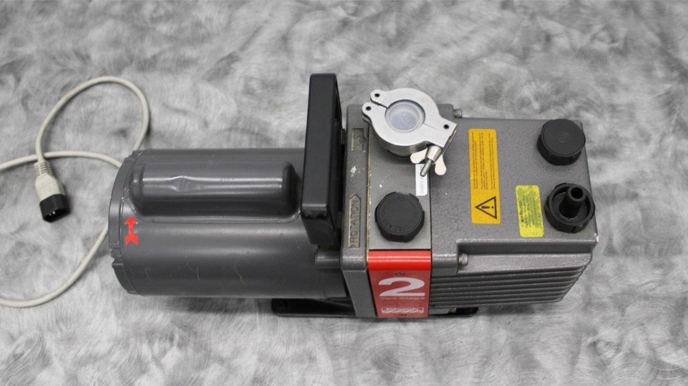 Edwards E2M2 Rotary Vane 2-Stage Vacuum Pump 208/230V Pulls to 30 Microns