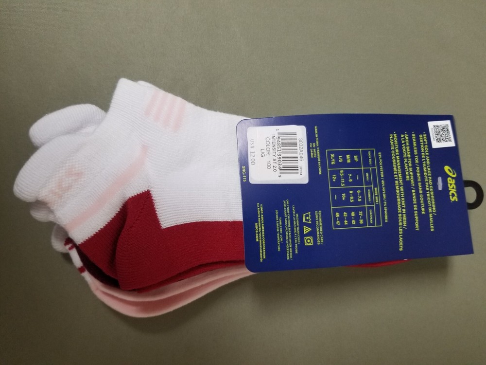New Asics Intensity Unisex 3 Pack Training Socks.