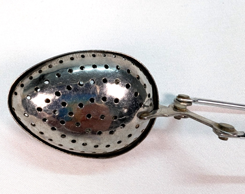 Mesh Tea Infuser Loose Leaf Strainer Spice Filter Herb Steeper Diffuser