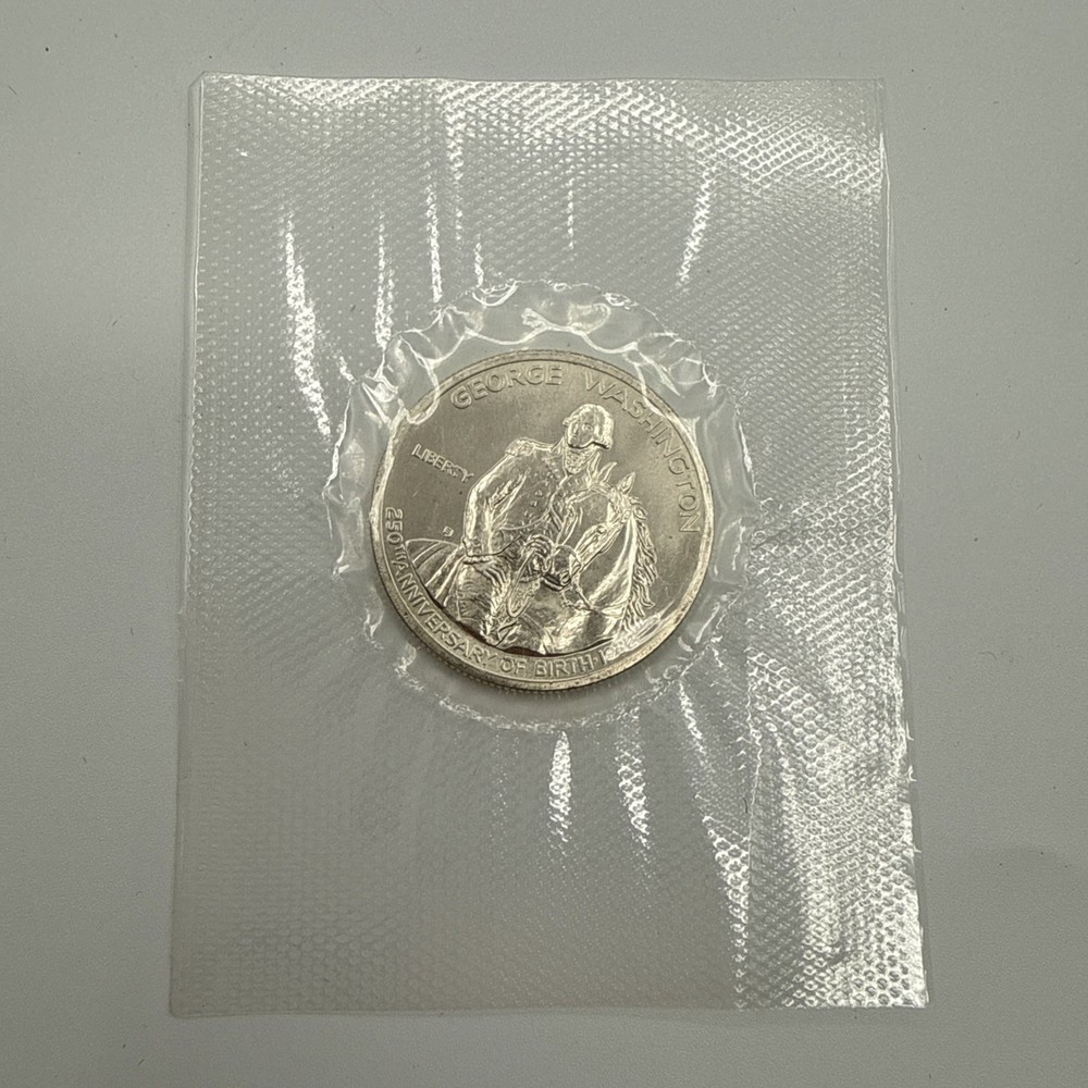 (1) 1982-D George Washington Commemorative Half Dollar 90% Silver UNC