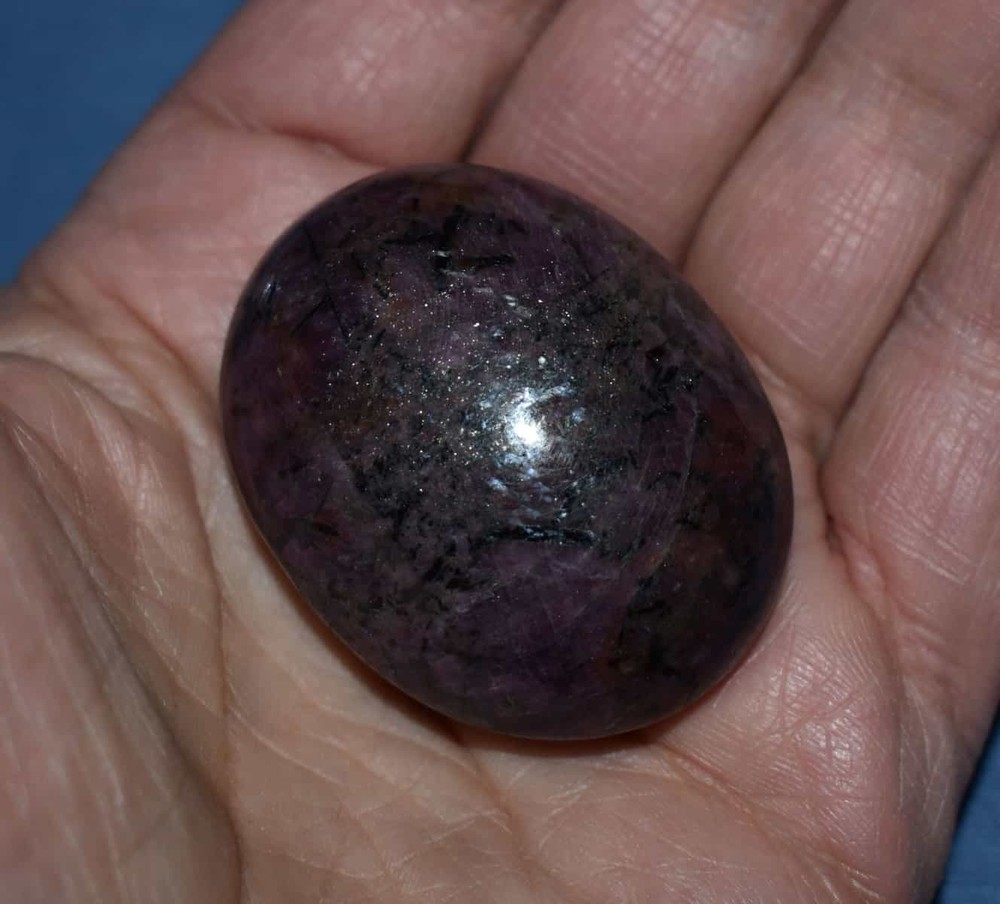 Shimmering Ruby Soap-Shaped Palm Stone #4