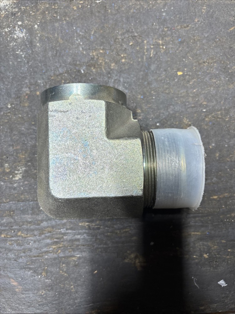 2502 32-32  Hydraulic Fitting New (No Box)