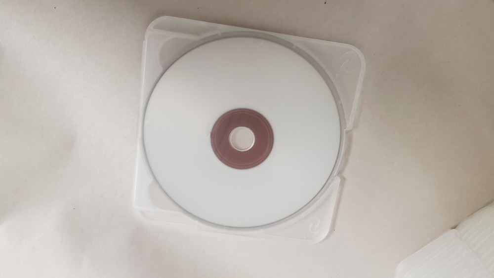 80+ Clear CD DVD Disc Square Clam shell Plastic Storage Case + Some CD Envelopes