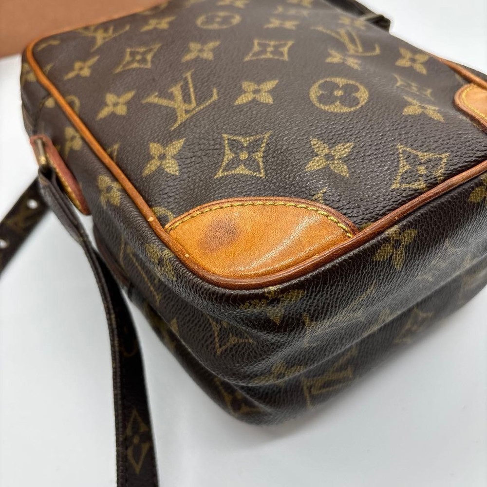Louis Vuitton Amazon Monogram Shoulder Bag Used