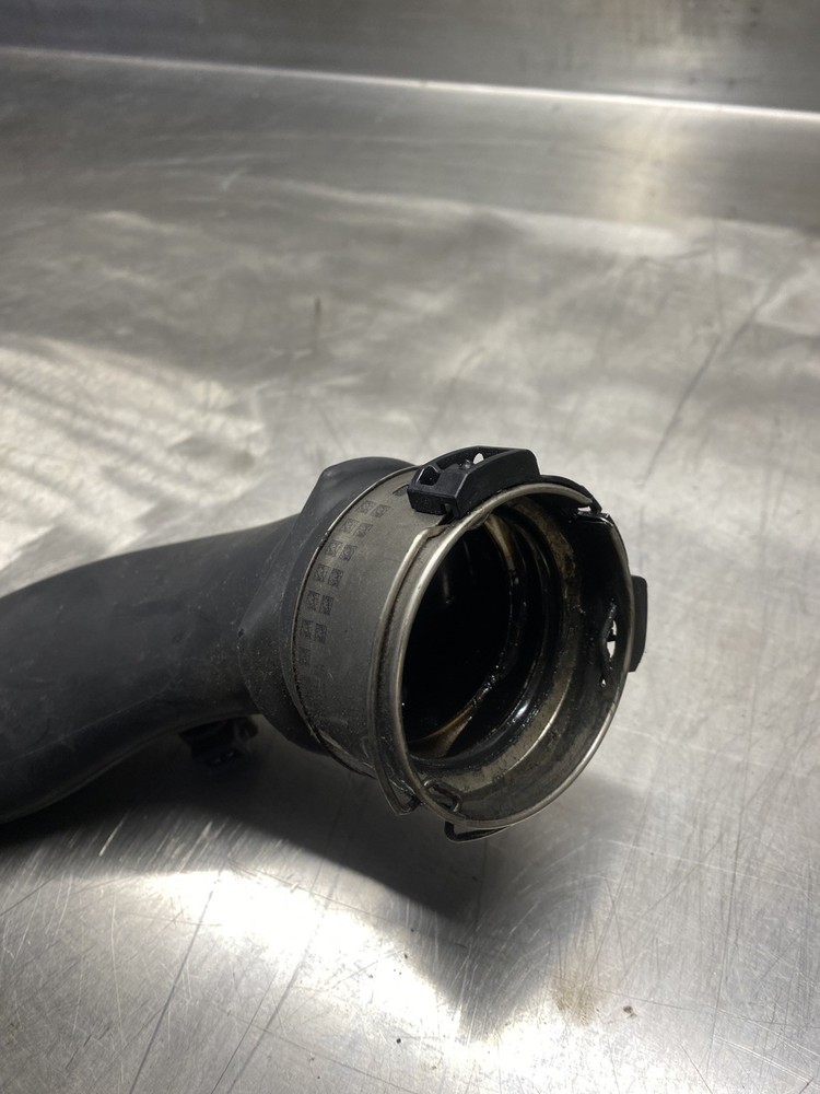 BMW 1 3 SERIES E82 E88 E90 E91 INTERCOOLER HOSE PIPE 7797483
