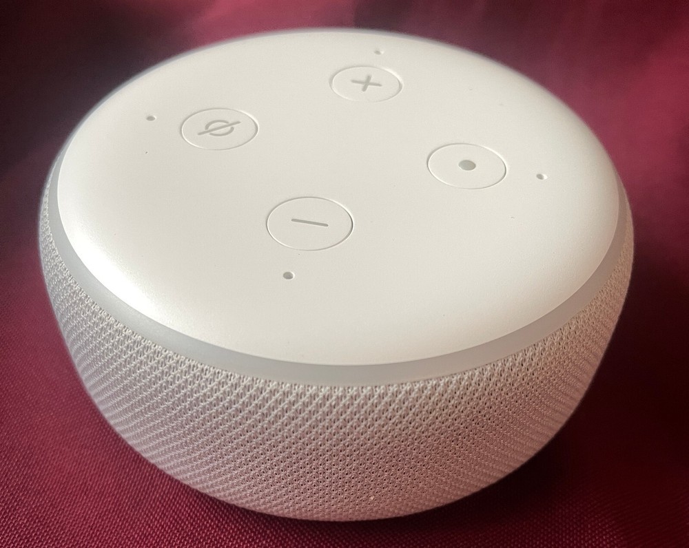 Amazon Echo Dot (3rd Gen) - Smart Speaker with Clock and Alexa- Sandstone(White)