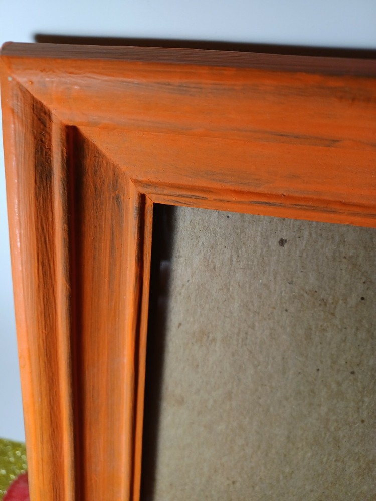 Painted Wooden Frame 7 1/2 "x 9 1/2 "