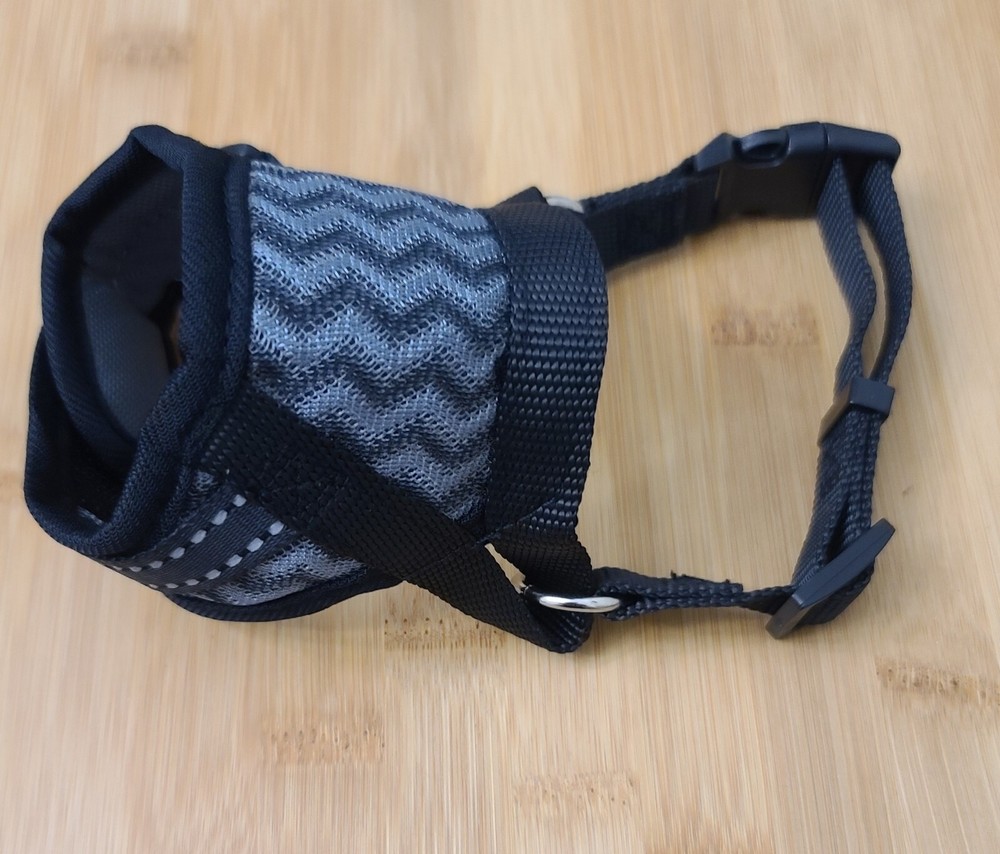 Dog Muzzle, Soft Pet Muzzle anti Biting, Barking, Chewing & Breathable - Medium